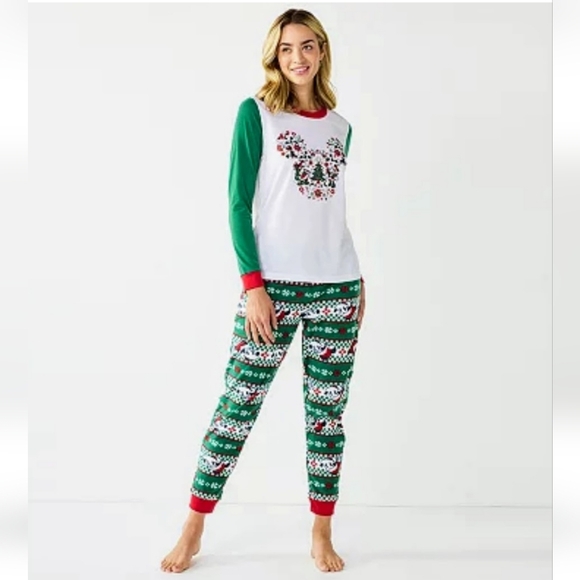 Disney Holiday Mickey Mouse Pajamas Plus Size XXL Family Christmas Jammies - Picture 1 of 7